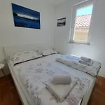 Apartment Adiomare