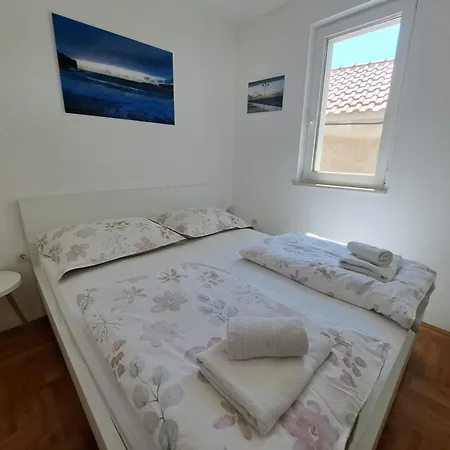 Apartment Adiomare