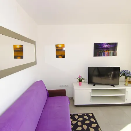 Adiomare Apartment Primosten